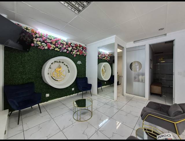79M² RETAIL TO LET IN SUNNINGHILL